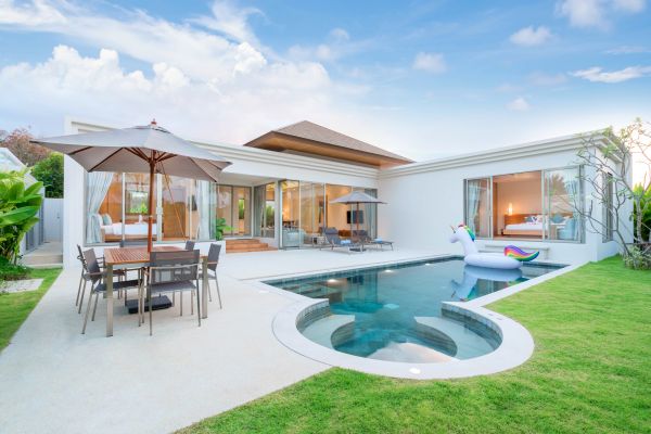 Cost of Pool Deck Pouring in Wylie